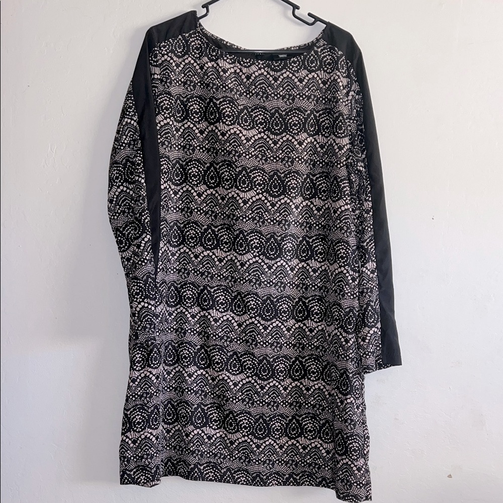 Elegant Black and Nude Lace Print Dress